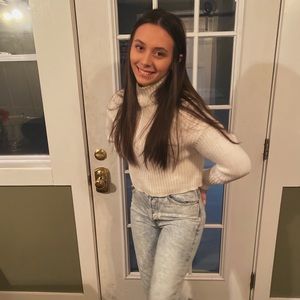 Meet your Posher, Molly